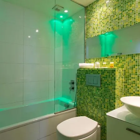 Hotel Color Design 3*