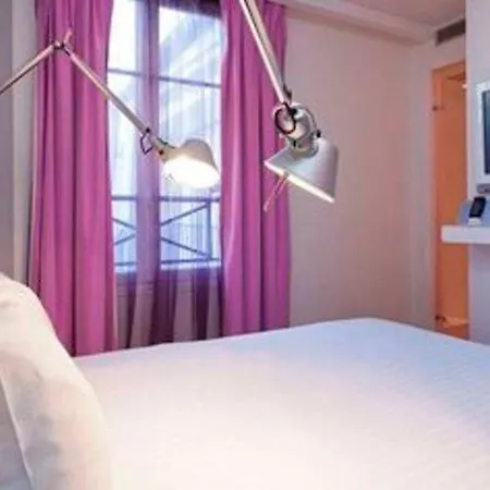 Hotel Color Design 3*