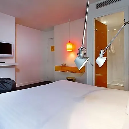 Hotel Color Design 3*