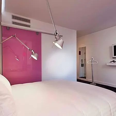 Hotel Color Design 3*