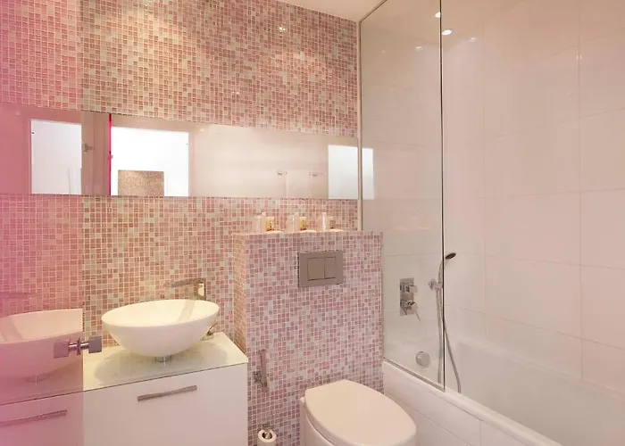 Hotel Color Design 3*