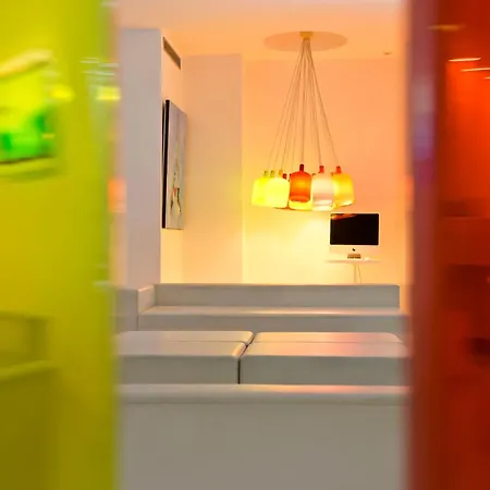Hotel Color Design 3*